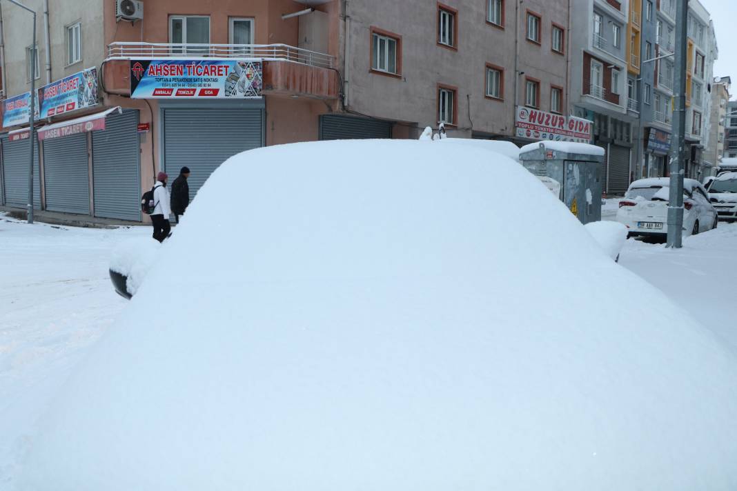 Bir ilimizde kar nedeniyle 493 yerleşim yeri ulaşıma kapandı 10